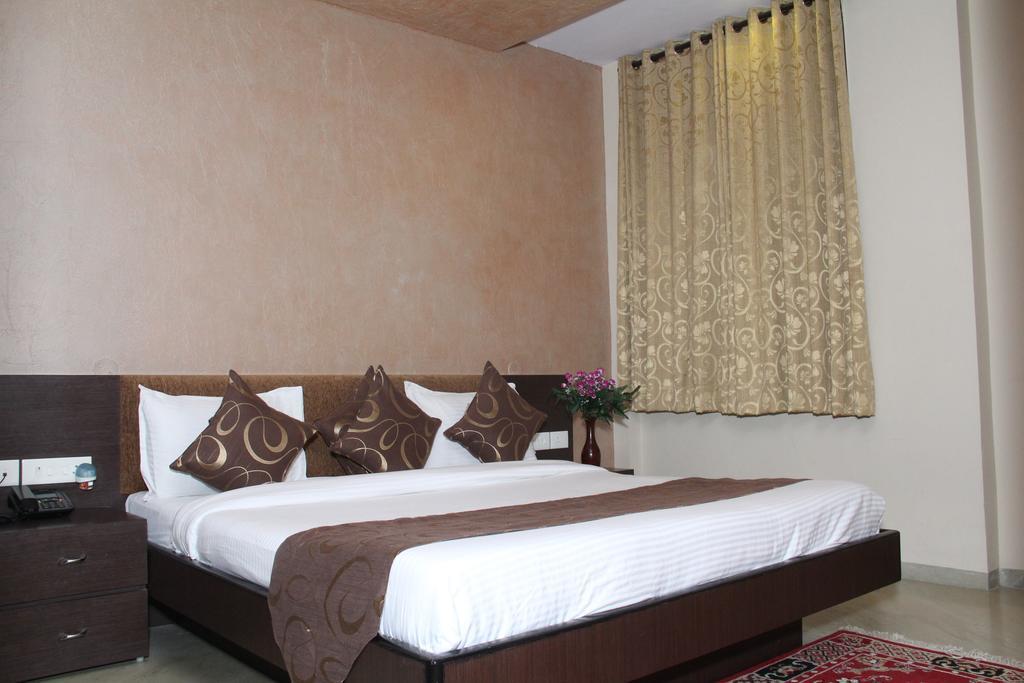 Hotel Royal View Jaipur Buitenkant foto